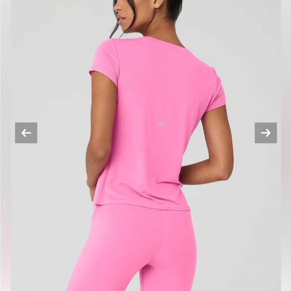 ALO All Day Short Sleeve Tee - Picture 3 of 8